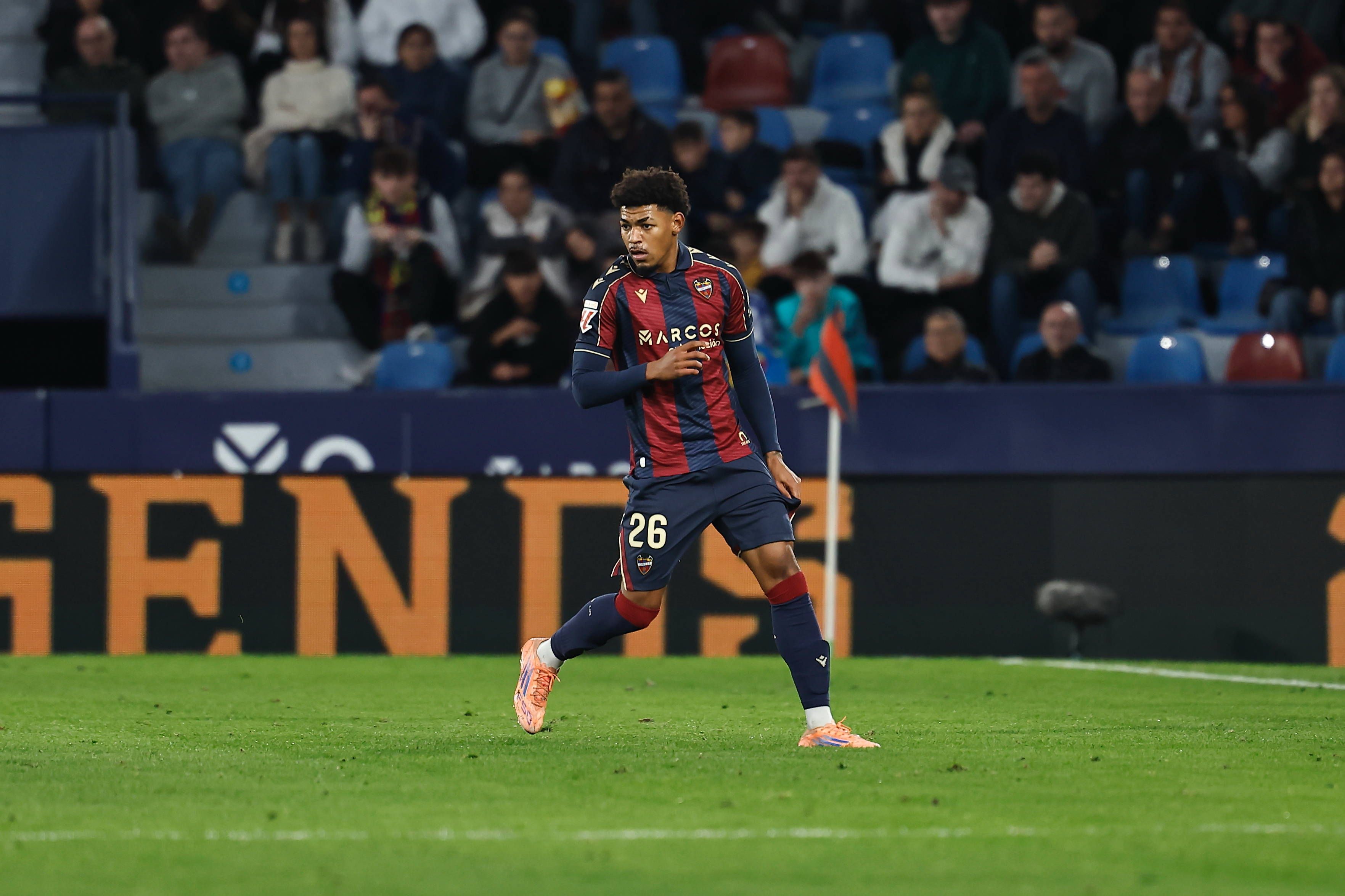El Levante alcanza un acuerdo por la renovación de Kareem Tunde