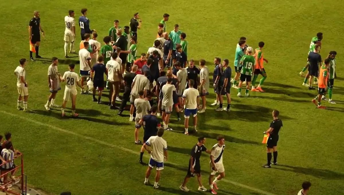 Violento desenlace en la visita del Betis Deportivo al Recreativo de Huelva