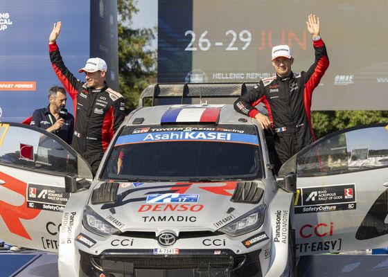 Ogier conquista el Mundial de Rally e iguala el récord histórico de títulos de Loeb
