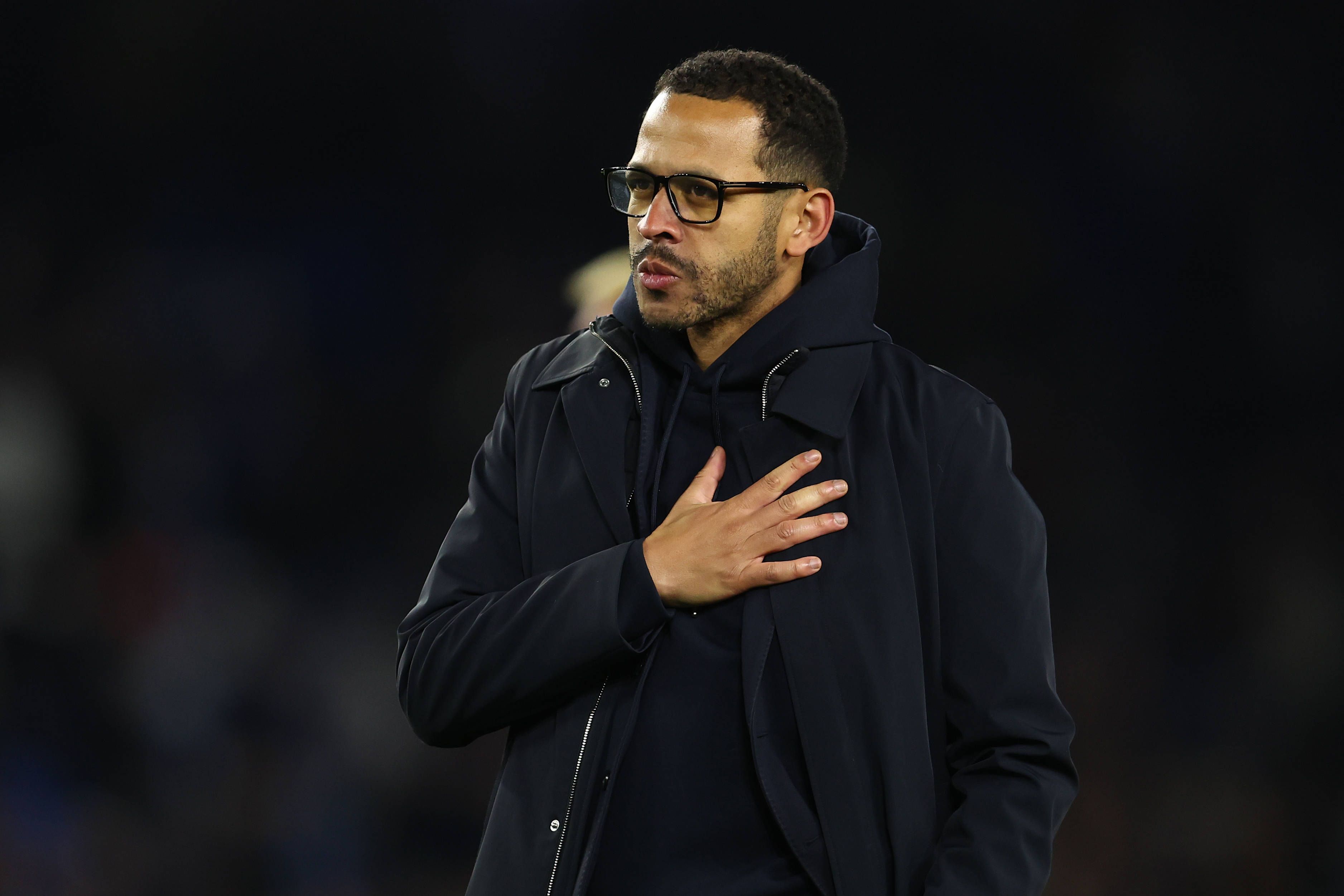 Crisis total en el Chelsea: destituir a Rosenior podría costar más de 27 millones al club londinense