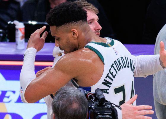 La familia Antetokounmpo hace historia en la NBA y Luka Doncic firma su enésima obra de arte