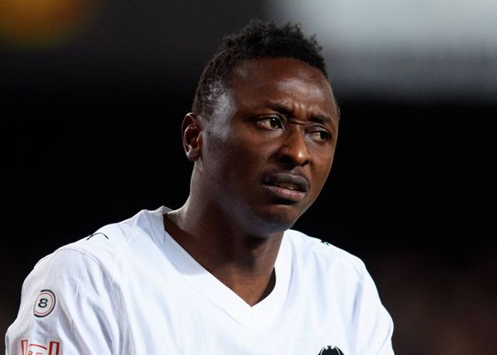 Umar Sadiq se estrena como titular en Mestalla: gol en propia meta, empate y gestos a la grada del Valencia
