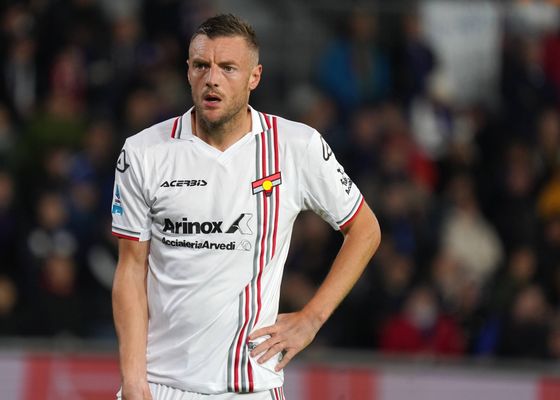 Jamie Vardy es eterno: doblete y triunfo del Cremonese