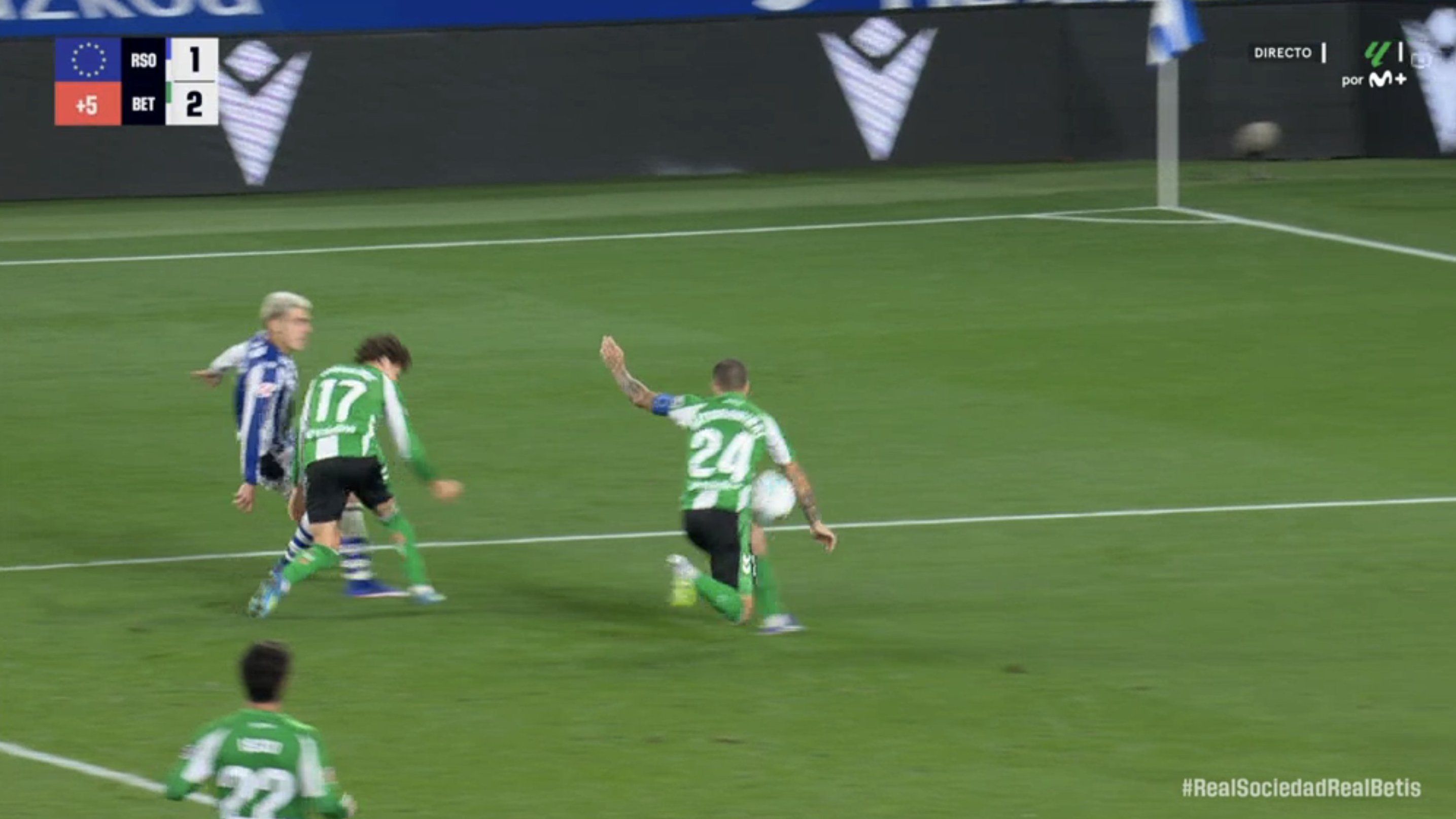 Unanimidad en el polémico penalti que impidió el triunfo del Betis ante la Real Sociedad: "Hay un problema muy gordo"