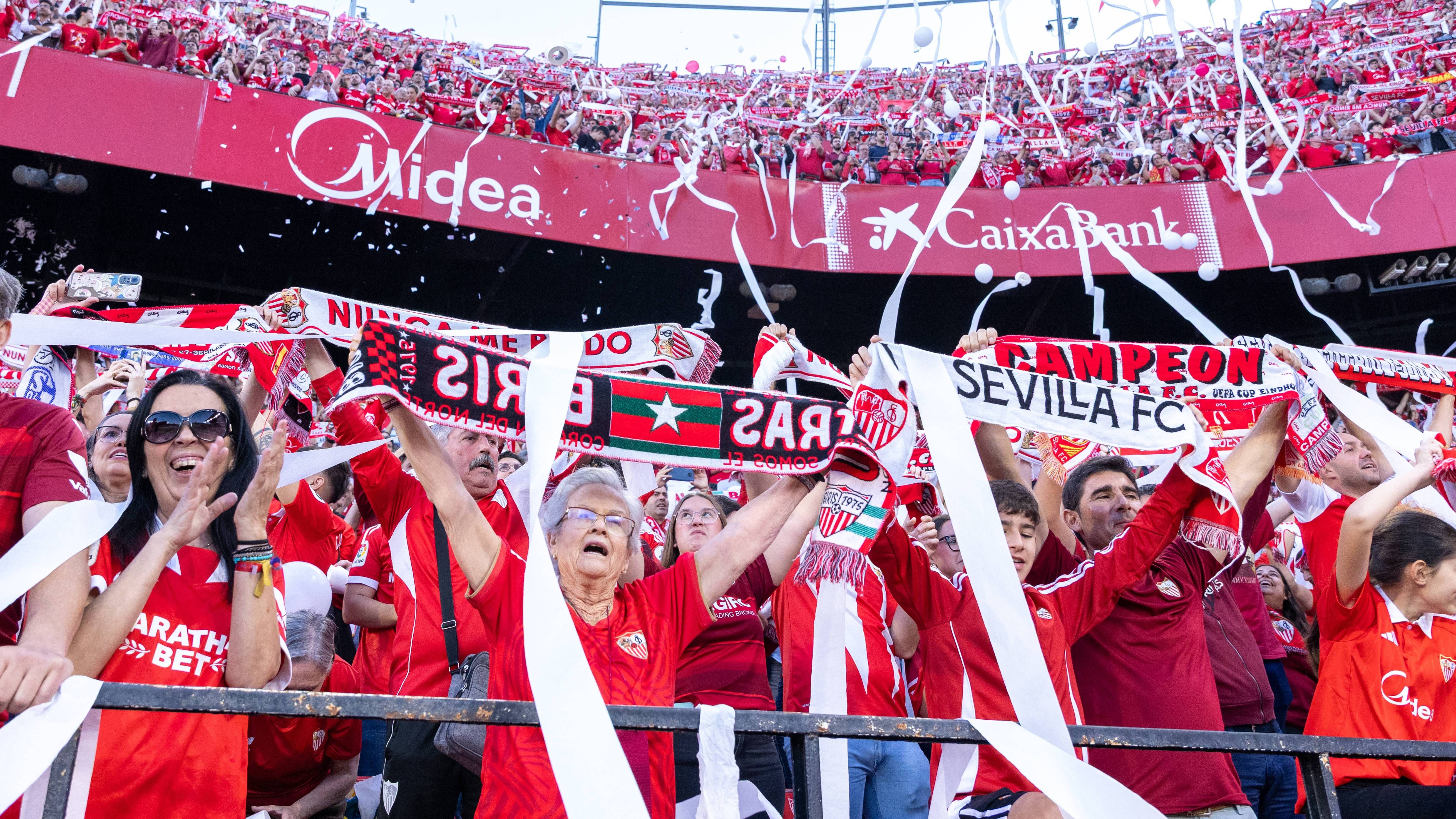 El Sevilla confirma un nuevo 'manicomio' en el Sánchez-Pizjuán contra el Real Madrid. 