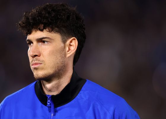 El Inter responde al interés del Barcelona por Bastoni: "Si alguien lo quiere, que nos llame"