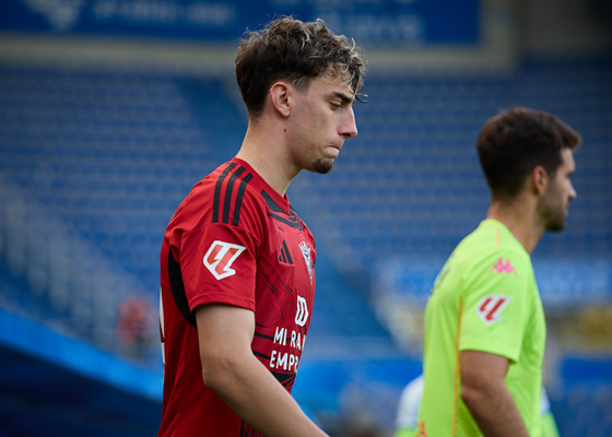 Iker Córdoba, jugador del Mirandés cedido por el Valencia, sincero sobre volver a Anduva: "Nos ayudaría mucho"
