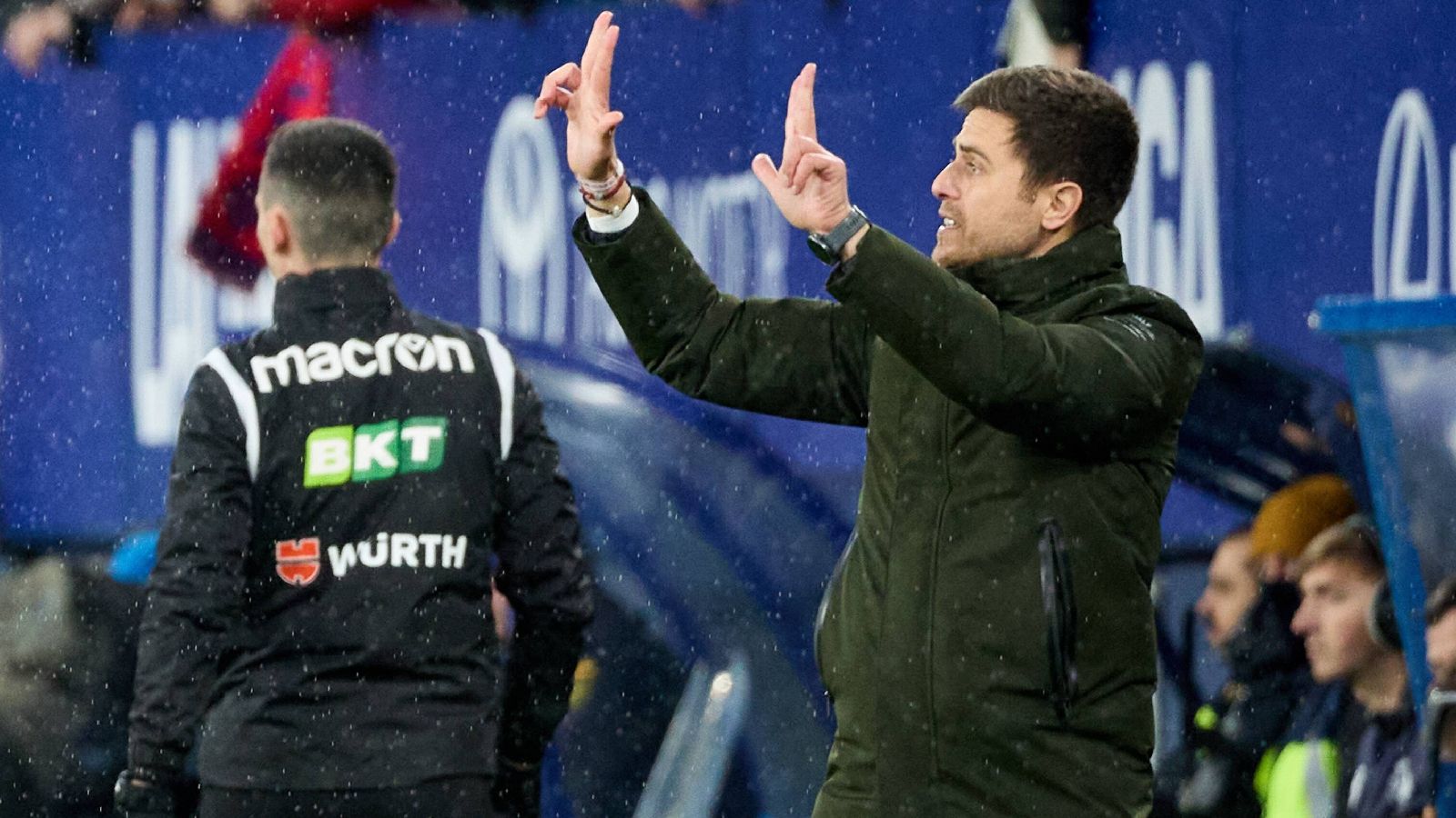 Lisci señala al arbitraje tras la eliminación de Osasuna en la Copa del Rey: “En el primer gol de la Real hay una falta clarísima a Rubén”