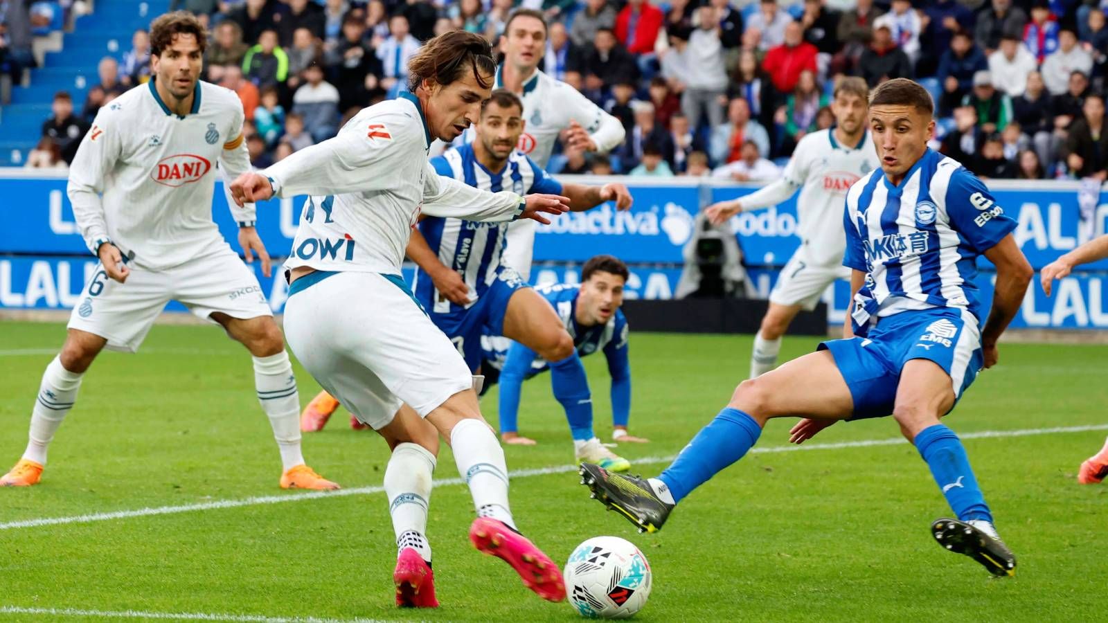 Espanyol - Alavés: horario, canal y dónde ver hoy en TV la jornada 22 de LaLiga