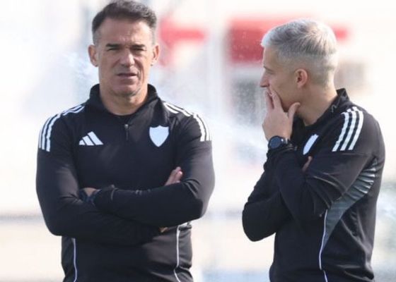 Inmovilismo en el Sevilla que reafirma su decisión con García Plaza hasta la visita de la Real Sociedad 