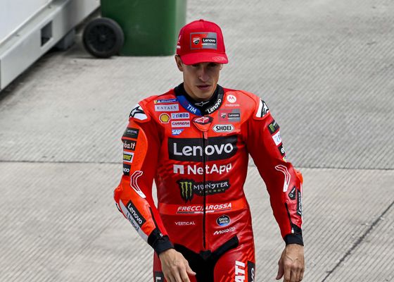 Ángel Charte, médico de MotoGP, hace una nueva actualización sobre Marc Márquez: "Una lesión importante sobre un brazo muy machacado" 