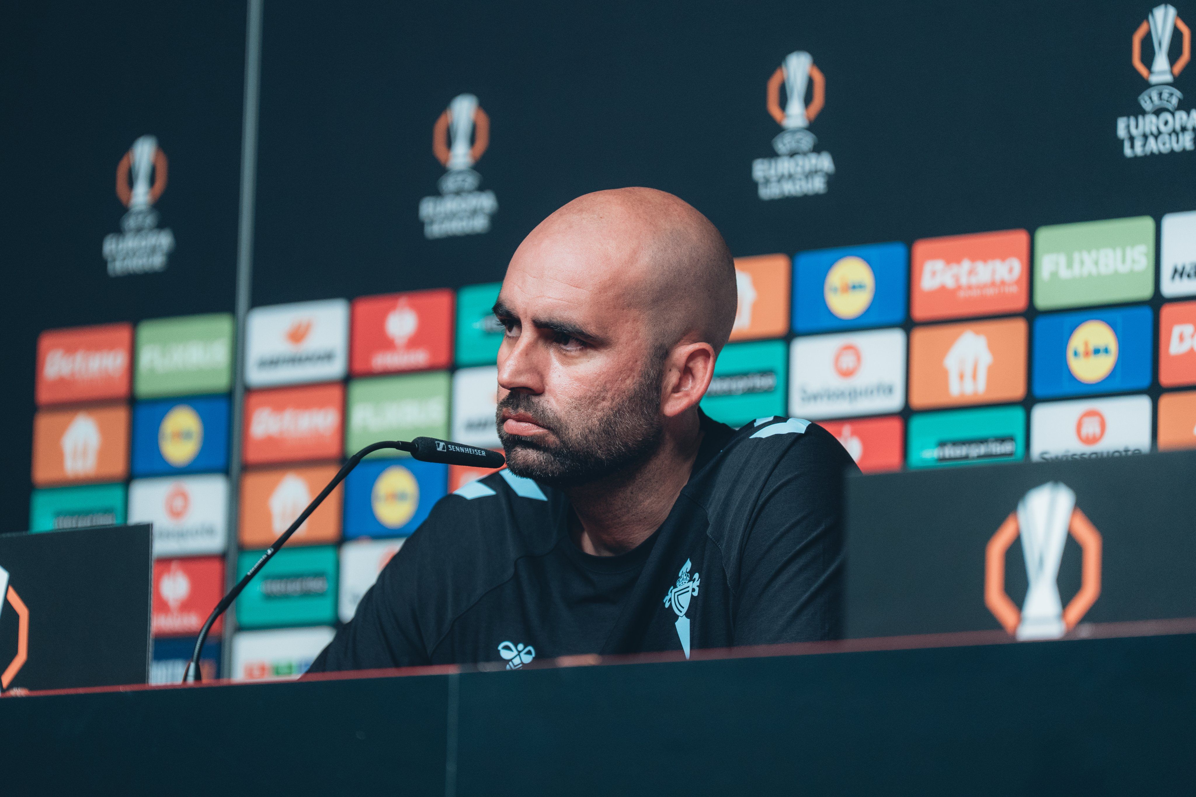 Claudio Giráldez avisa: "Cada vez que hemos pensado de esa forma nos hemos confundido"