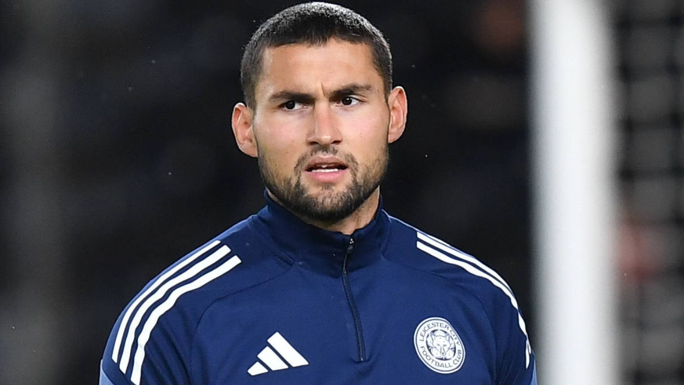 El gañido de frustración de Fran Vieites, exportero del Betis: el peor escenario posible en el Leicester 