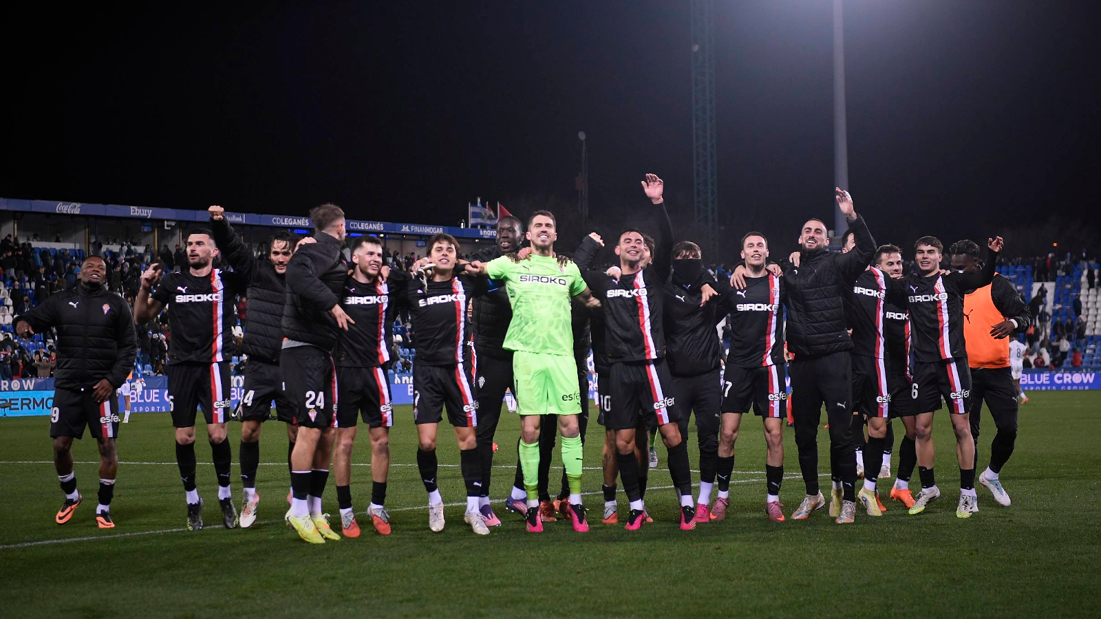 En Asturias piden fichajes para el Sporting de Gijón