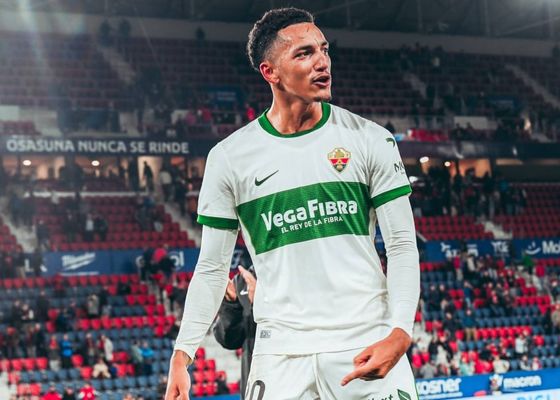 Álvaro Rodríguez se reencuentra con el Real Madrid sin ánimo de revancha: "No para demostrarle al Madrid que puedo jugar allí, no. Me paga el Elche"