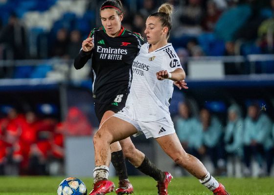 Polémica en el fútbol femenino: expulsada por dar un puñetazo a una rival