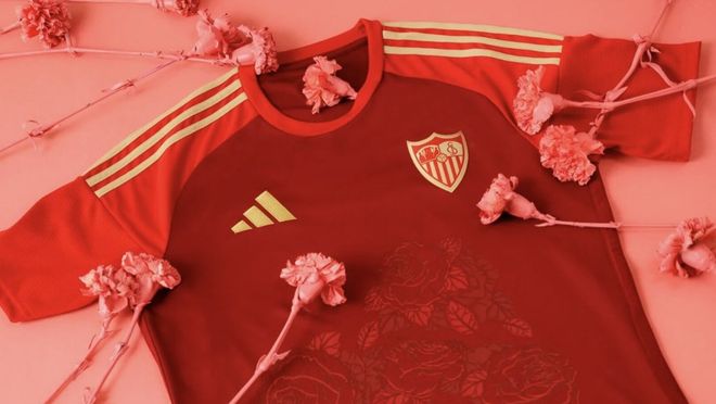 El Sevilla no está para sacar camisetas con flores, sino puntos