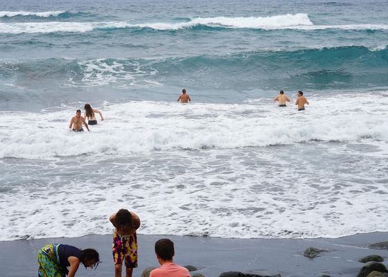 Multas de 1.500 euros por bañarte en la playa
