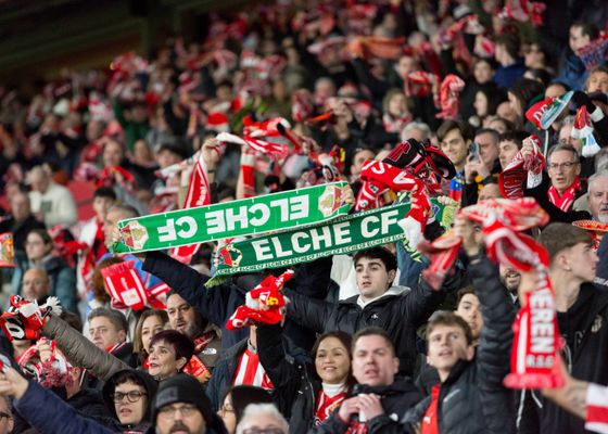 Sanción al Sporting por insultos racistas