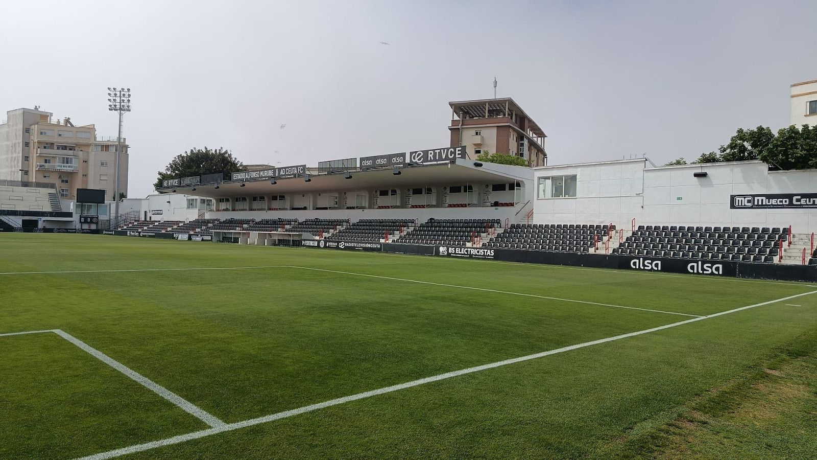 Estadio Municipal Alfonso Murube: capacidad, año de construcción y localización del estadio del AD Ceuta