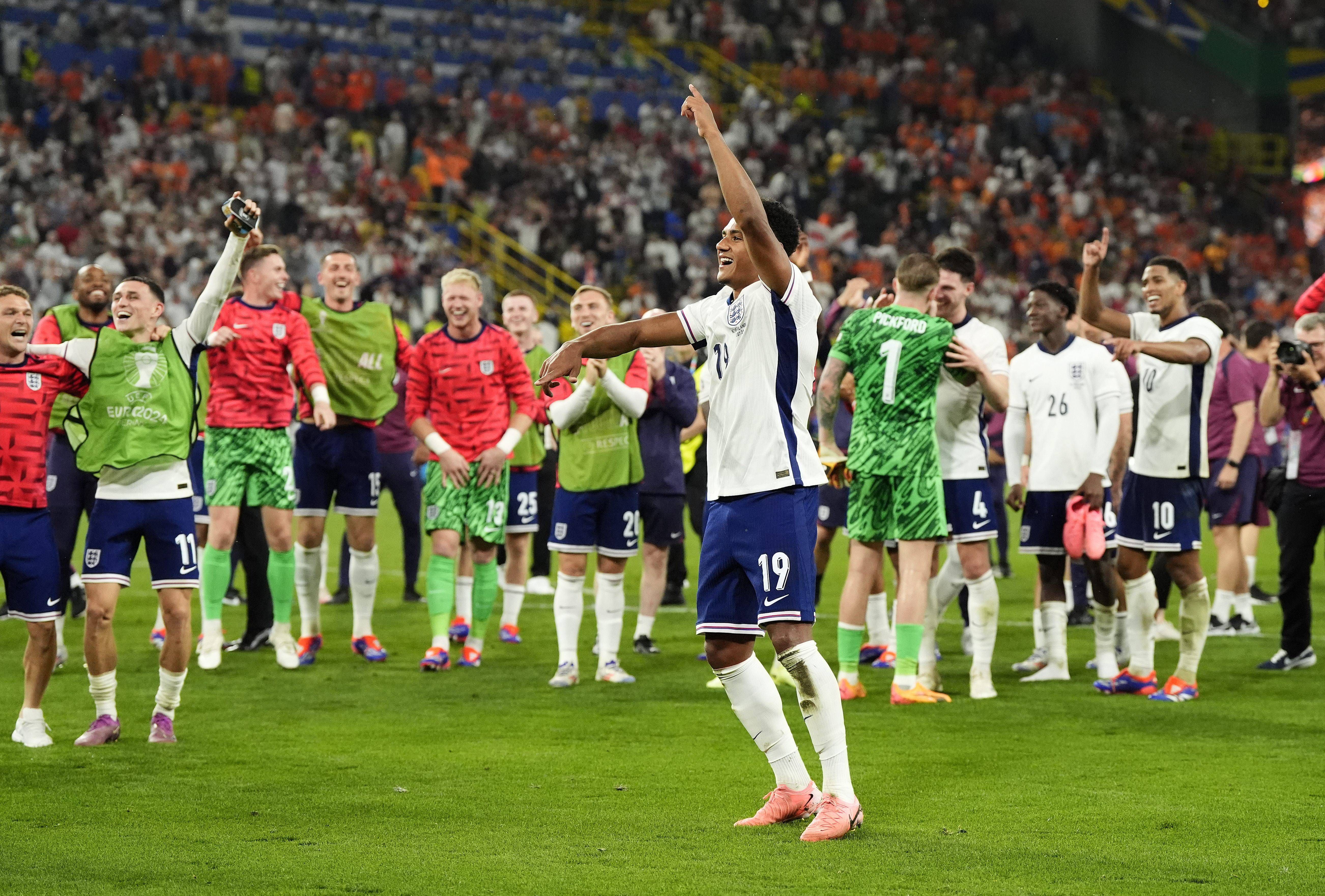Países Bajos 1-2 Inglaterra: La 'armada británica' se cita con España en la final de la Eurocopa
