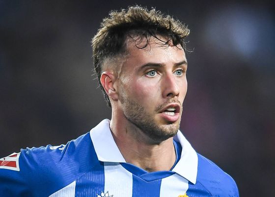El fichaje de Javi Puado, más cerca