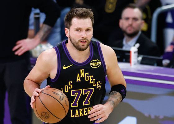 Luka Doncic obliga a Kevin Durant a pedir perdón y amenaza con hacer lo mismo a Victor Wembanyama