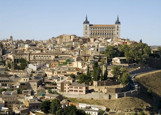 Toledo echa el freno al turismo y crea un precedente en España 