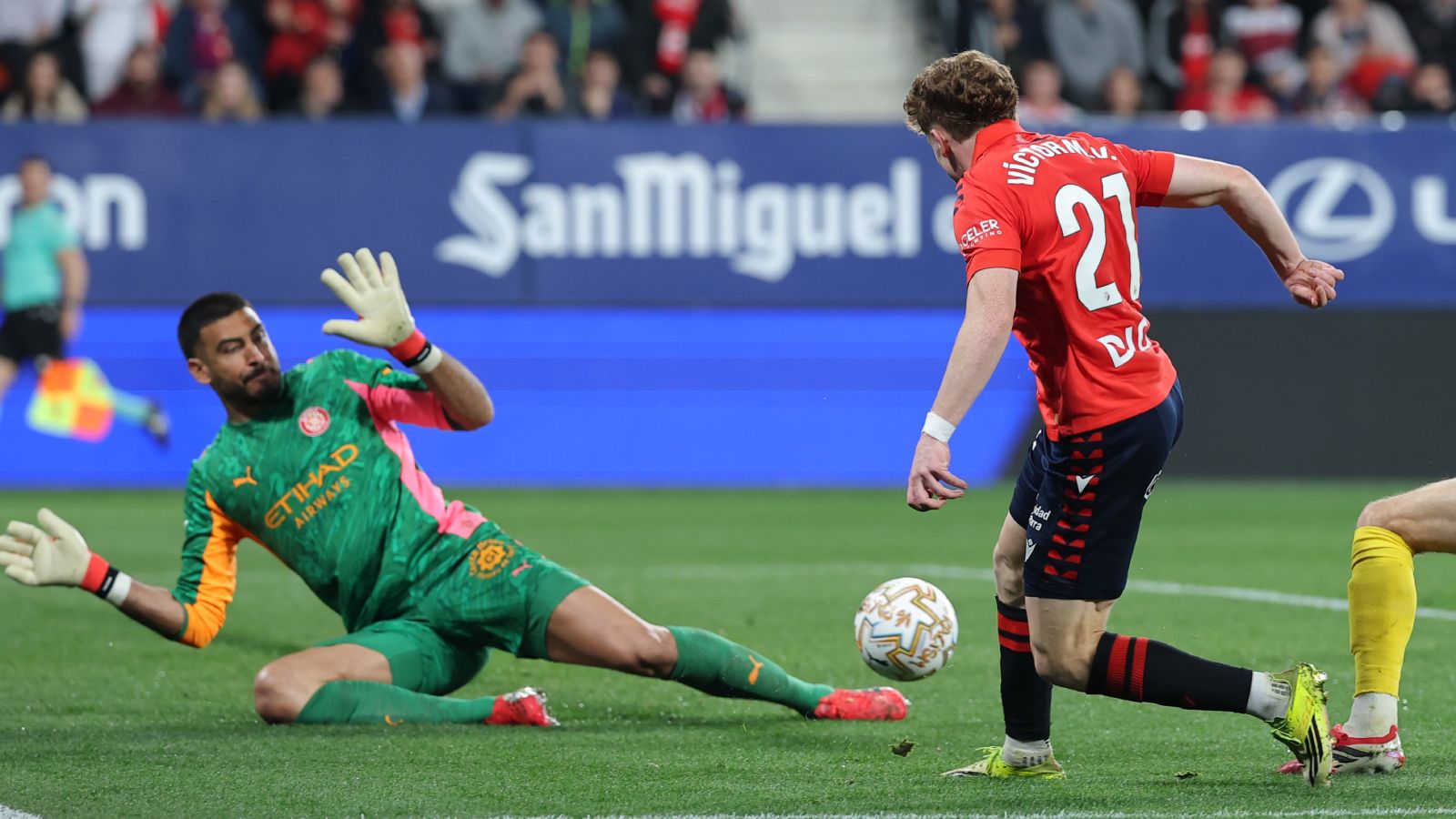 Osasuna 1-0 Girona: Víctor Muñoz justifica su convocatoria con España y Budimir imparte justicia en El Sadar
