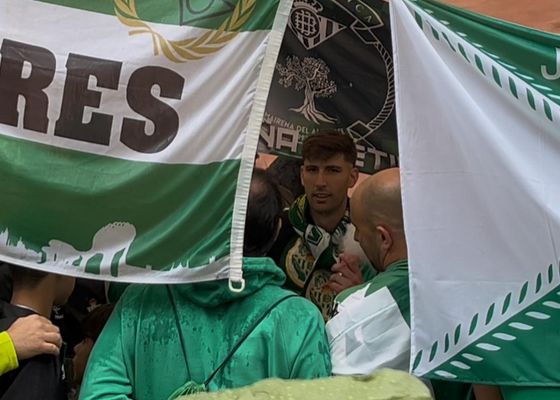 El último héroe del Betis, engorilado con la Conference League 