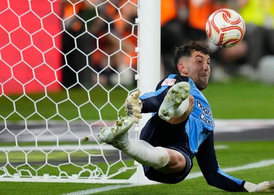 Barrenetxea y Aperribay señalan al héroe de la Real Sociedad: "Ha sido muy emocionante ver a Unai Marrero parando los penaltis"