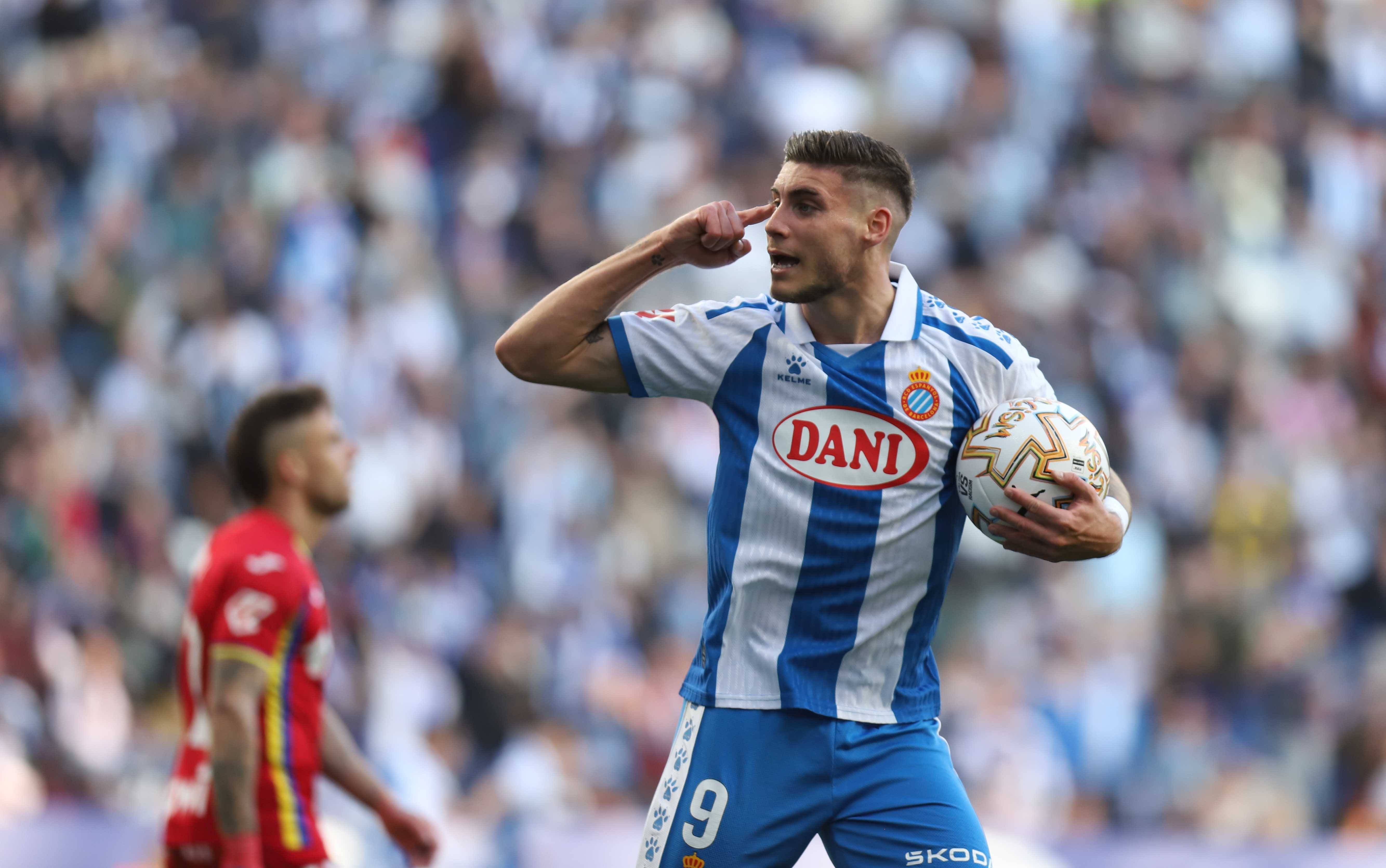 Roberto defiende a la afición del Espanyol: "Los aficionados no eran todos pericos, eran de muchos otros clubes"