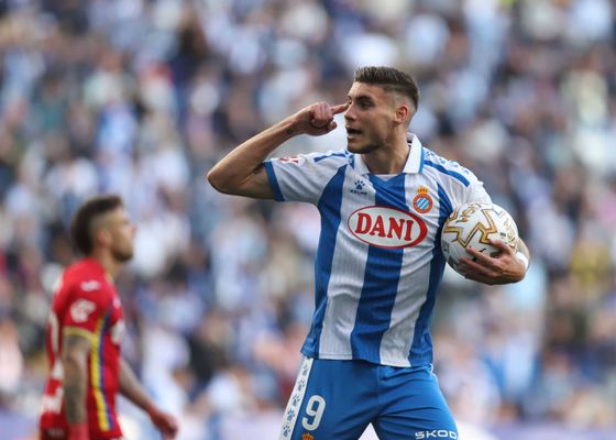Roberto defiende a la afición del Espanyol: "Los aficionados no eran todos pericos, eran de muchos otros clubes"