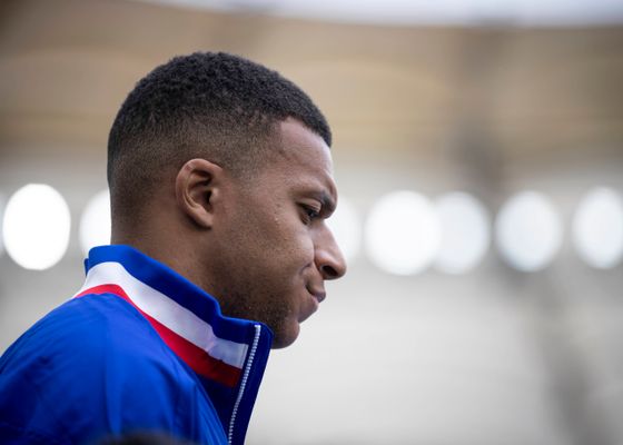 Cunde el pánico con Kylian Mbappé 