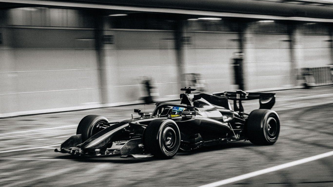 La sonrisa de Fernando Alonso marca el camino: "Sólo puedo dar las gracias al equipo"