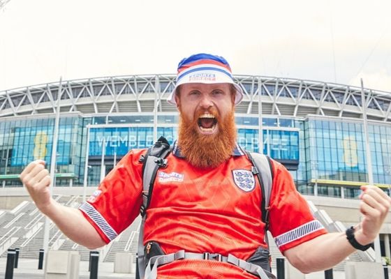 El corredor fanático de Inglaterra que irá corriendo a cada partido en la Eurocopa