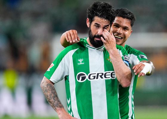 Las lágrimas de Isco por alcanzar la Champions con el Betis y la respuesta a su temida retirada: "Anda que no le queda fútbol"