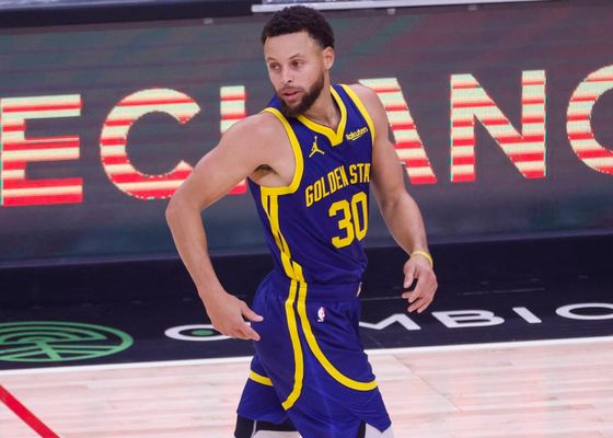 Stephen Curry lidera el aviso