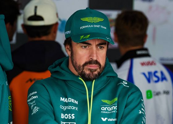 El futuro de Fernando Alonso, en manos de Aston Martin: "Si el coche rinde como este año, Alonso se marchará en 2026"