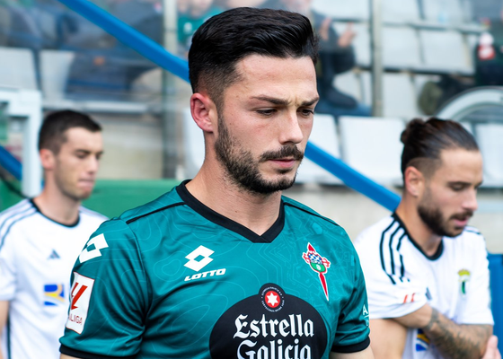 Tras Carlos Vicente, el Racing de Ferrol teme el fichaje por un Primera División de otra revelación