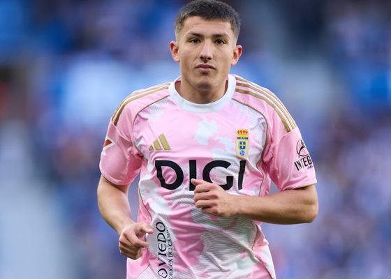 El Villarreal da rienda suelta a Thiago Fernández en su reencuentro en el Tartiere