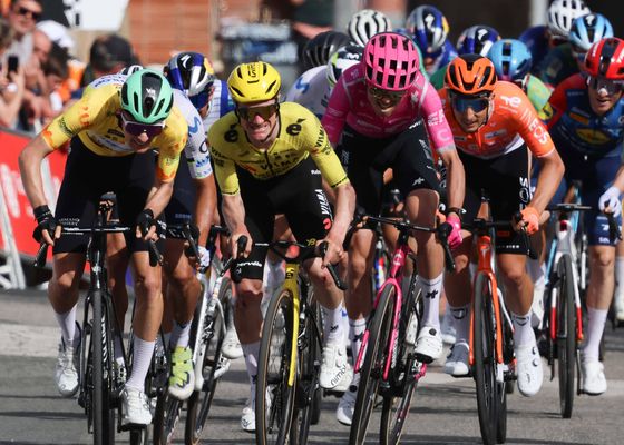 Seixas firma su triplete y la Itzulia ya tiene ganador, pero el podio sigue vivo