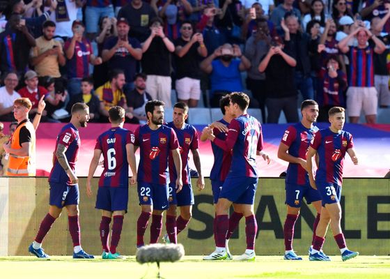 Varios futbolistas mantienen en vilo al Barcelona