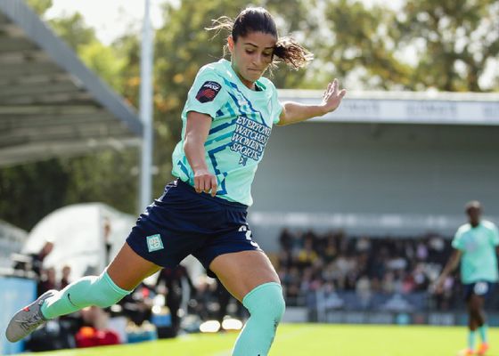 Jana Fernández, exjugadora del Barça, critica a la Liga F: “Me siento muy orgullosa de formar parte de una liga que apuesta decididamente por el fútbol femenino”