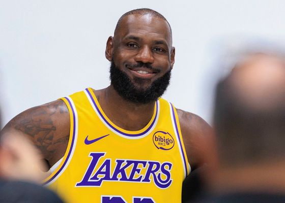 LeBron James decide hundirse al final 