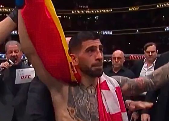 Makhachev le cambia el guion a Ilia Topuria