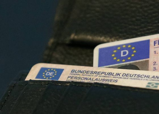 Nunca compartas estos datos de tu DNI: te pueden suplantar la identidad