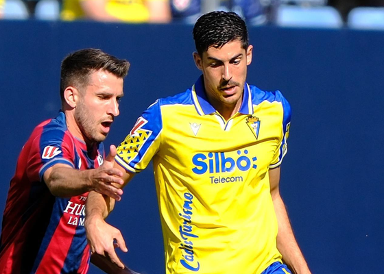 Carlos Fernández podría dejar la Real Sociedad y poner rumbo al Mirandés