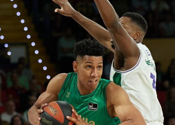 Real Betis 66-79 Unicaja: Los malagueños confirman el 'play off' a costa de hundir al conjunto betico