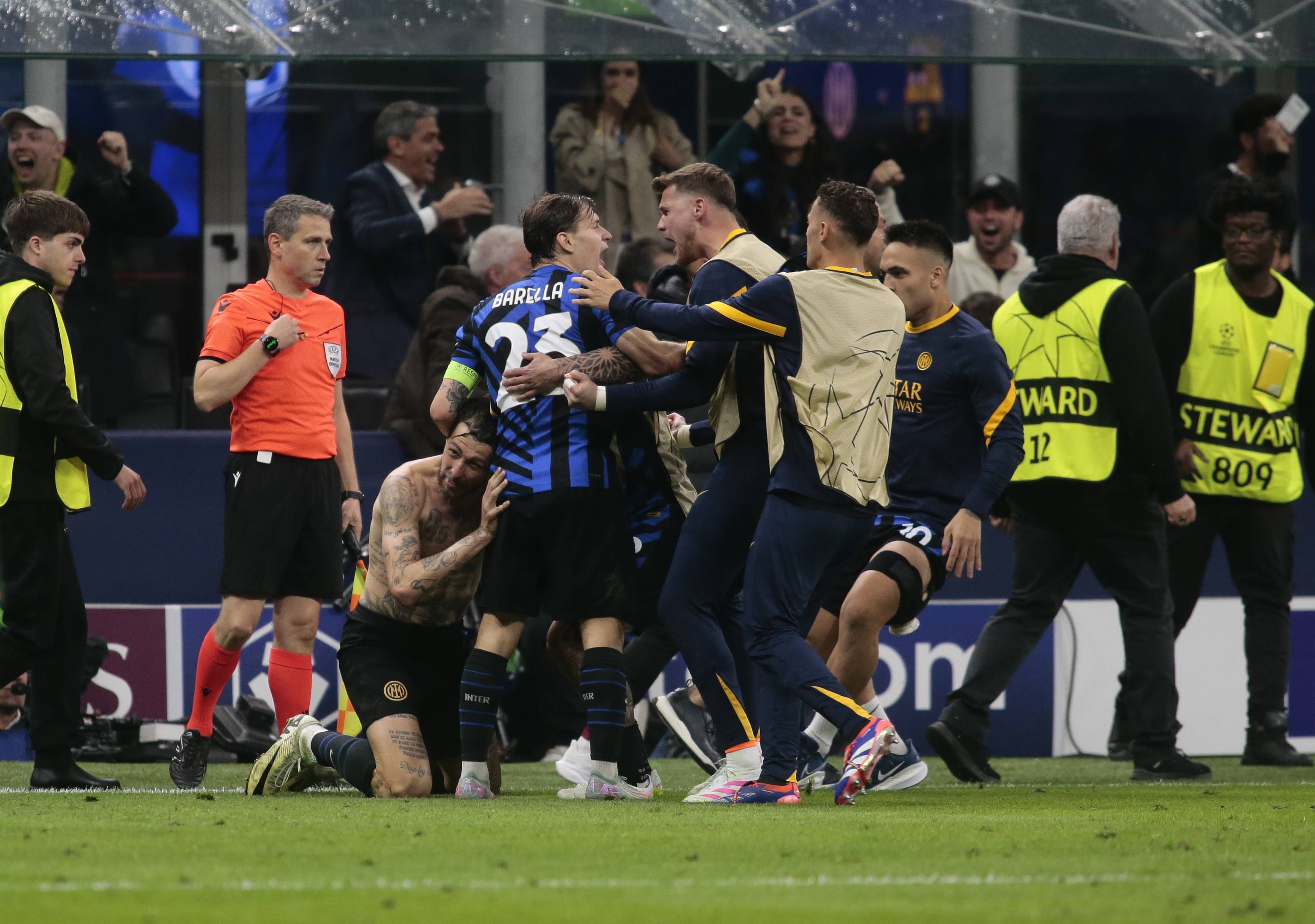 Inter 4-3 Barcelona: Nadar para morir en la orilla